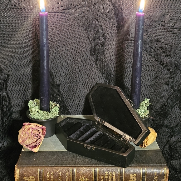 Coffin Ring Box - Picture 2 of 3